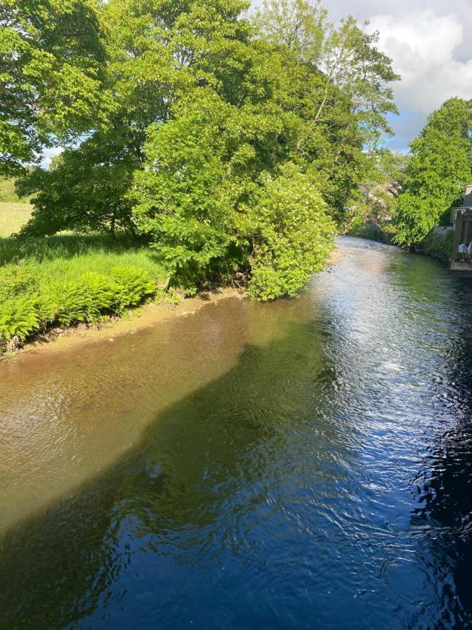 Egremont  Riverbank Cottage Lake District Double Balcony מראה חיצוני תמונה